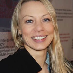Portrait von Anja Noller, zertifizierte Businesscoach nach ISO/IEC in Regensburg